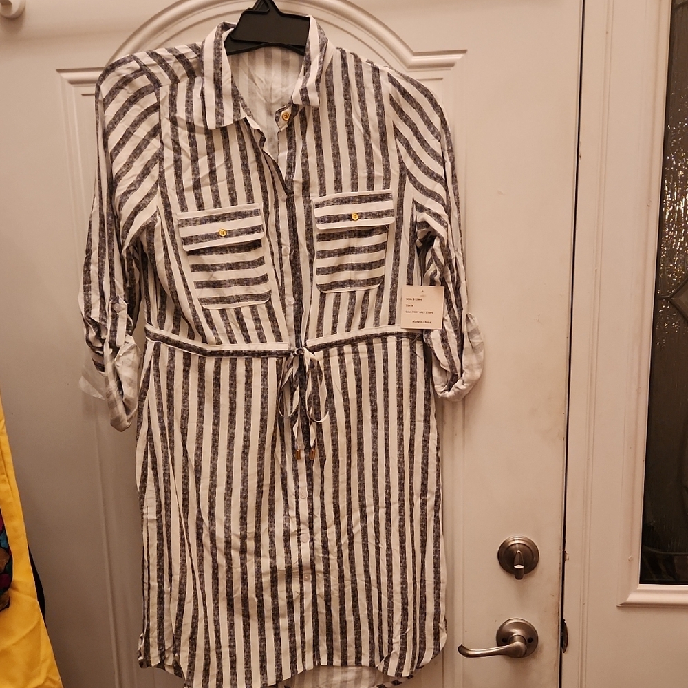 Passport  Medium Black and White Striped Dress Nwt